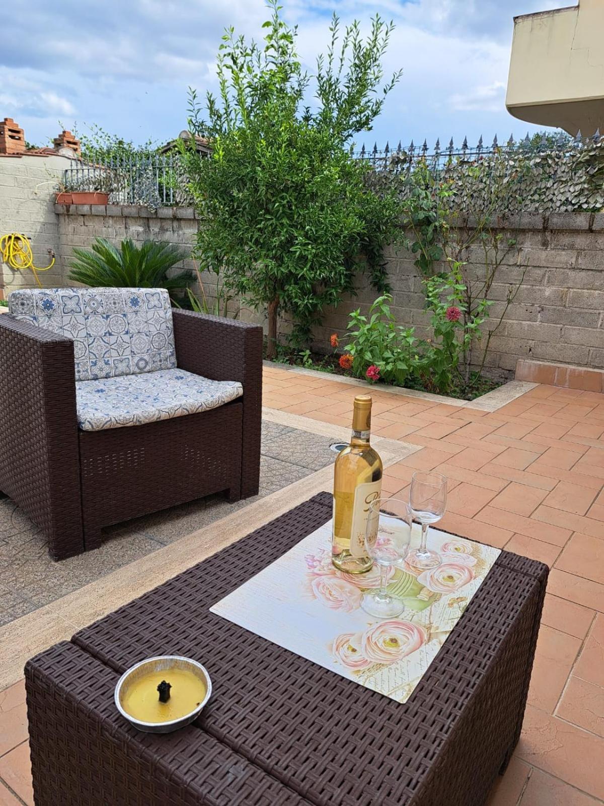 Apartment Roma Tor Vergata Con Giardino Eksteriør billede